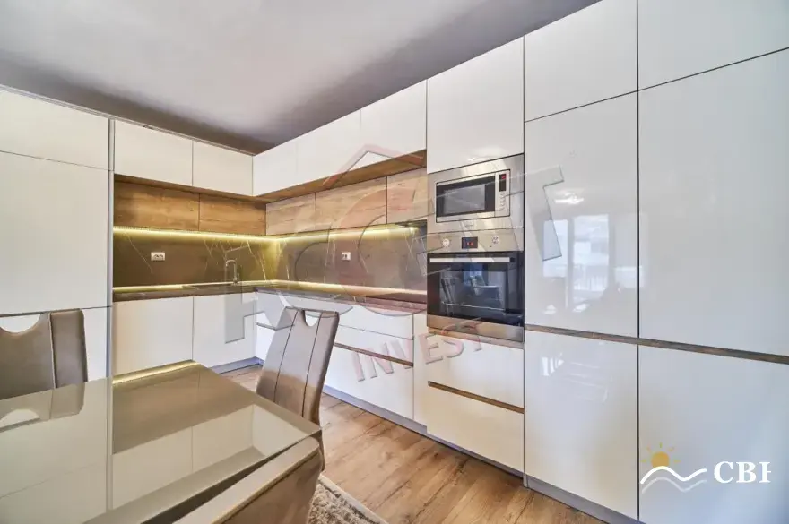 Apartment, 3-room, 125 m², in Varna. Photo 3 of 11. Varna, Black Sea, Bulgaria. Cheap Beach Holiday.
