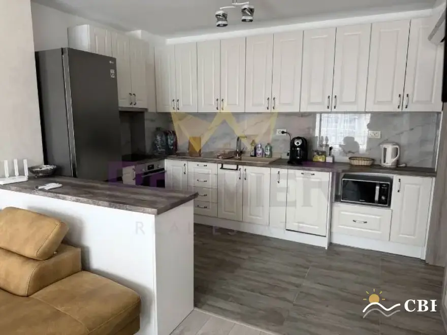 Apartment, 3-room, 76 m², in Gradina. Photo 1 of 7. Gradina, Black Sea, Bulgaria. Cheap Beach Holiday.