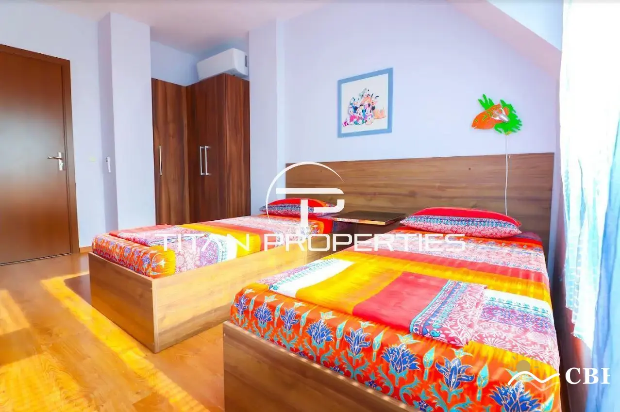 Apartment, 4-room, 120 m², in St. St. Konstantin and Elena. Photo 2 of 7. St. St. Konstantin and Elena, Black Sea, Bulgaria. Cheap Beach Holiday.