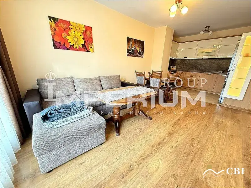 Apartment, 1-room, 24157 m², in Varna. Photo 1 of 13. Varna, Black Sea, Bulgaria. Cheap Beach Holiday.