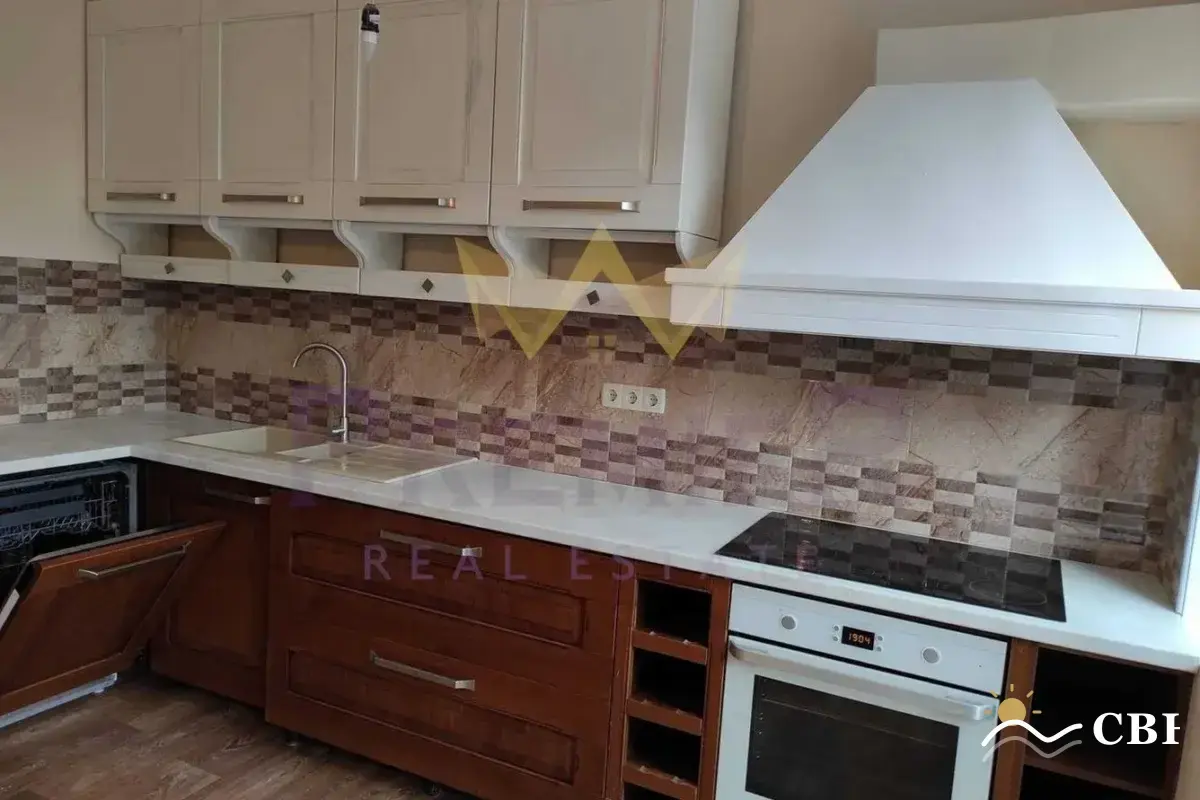 Apartment, 3-room, 90 m², in Varna. Photo 2 of 11. Varna, Black Sea, Bulgaria. Cheap Beach Holiday.