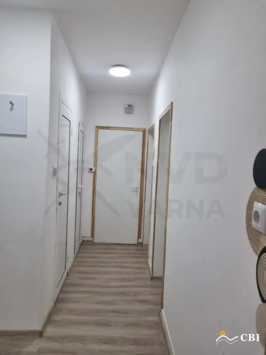 Apartment, 3-room, 86 m², in Varna. Photo 8 of 9. Varna, Black Sea, Bulgaria. Cheap Beach Holiday.