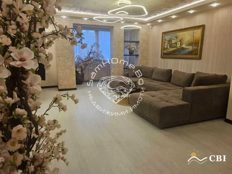 Apartment, 3-room, 100 m², in Varna. Photo 1 of 16. Varna, Black Sea, Bulgaria. Cheap Beach Holiday.