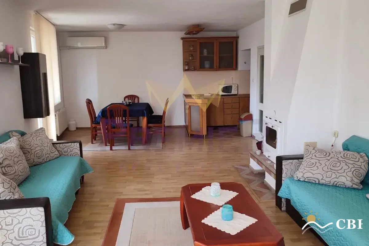 Apartment, 1-room, 180 m², in Varna. Photo 1 of 16. Varna, Black Sea, Bulgaria. Cheap Beach Holiday.