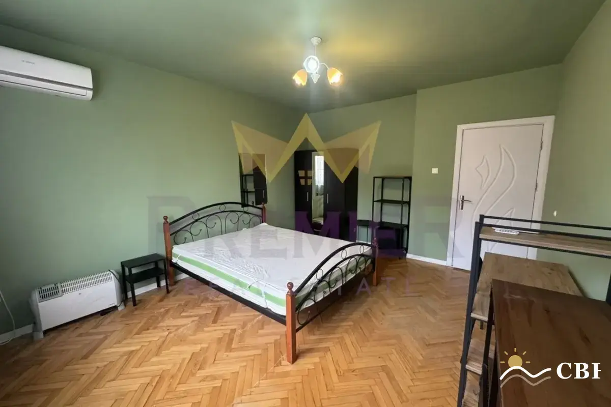 Apartment, 4-room, 120 m², in Varna. Photo 7 of 12. Varna, Black Sea, Bulgaria. Cheap Beach Holiday.