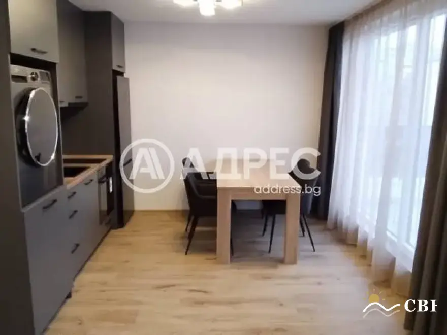 Apartment, 2-room, 68 m², in Burgas. Photo 1 of 7. Burgas, Black Sea, Bulgaria. Cheap Beach Holiday.