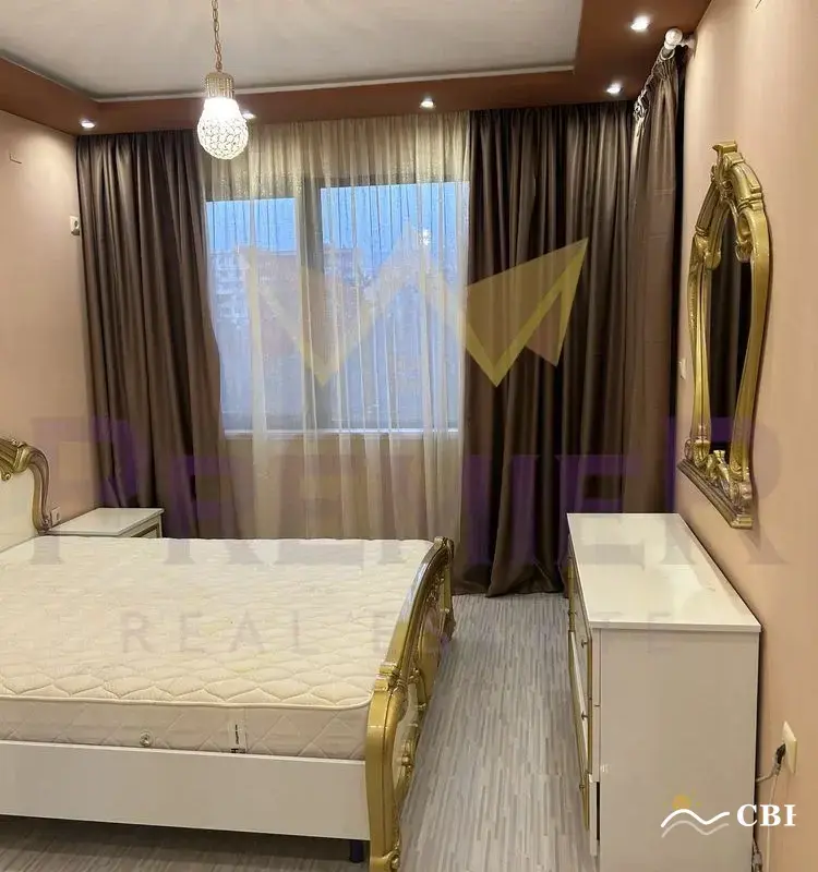 Apartment, 3-room, 115 m², in Varna. Photo 6 of 13. Varna, Black Sea, Bulgaria. Cheap Beach Holiday.