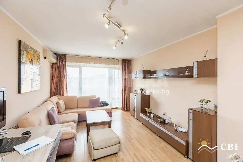 Apartment, 3-room, 70 m², in Varna. Photo 4 of 12. Varna, Black Sea, Bulgaria. Cheap Beach Holiday.
