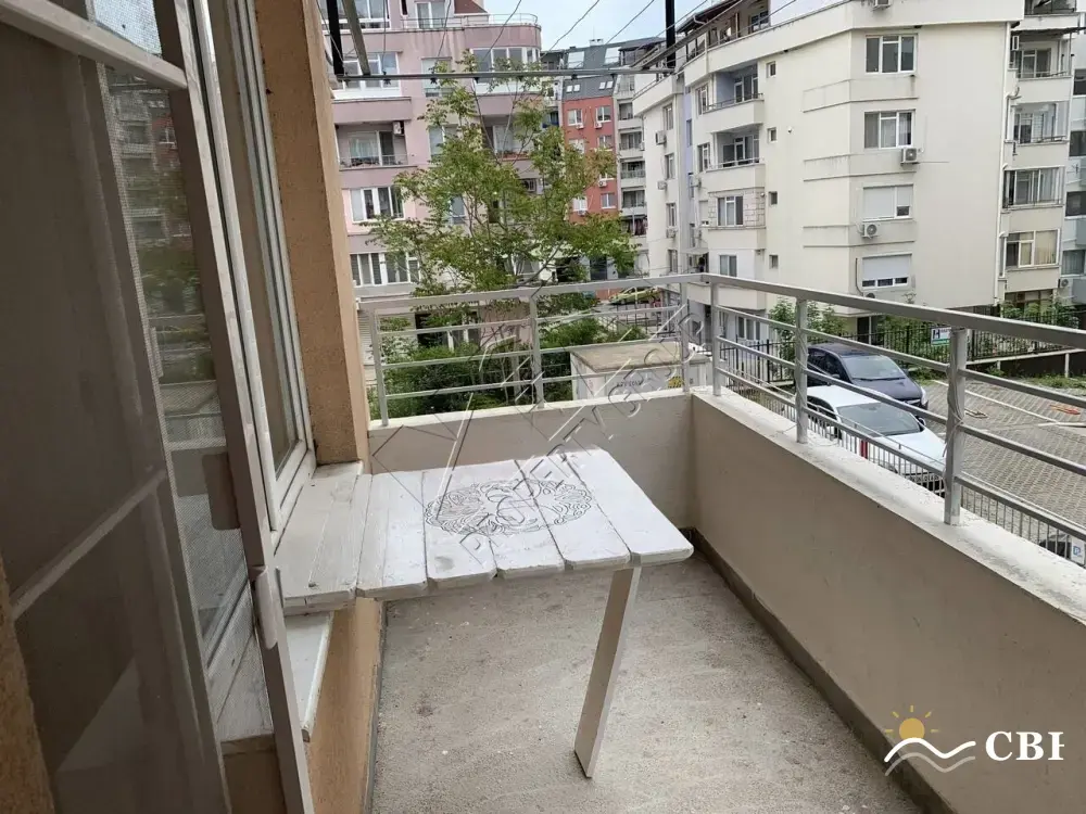 Apartment, 2-room, 65 m², in Burgas. Photo 9 of 12. Burgas, Black Sea, Bulgaria. Cheap Beach Holiday.