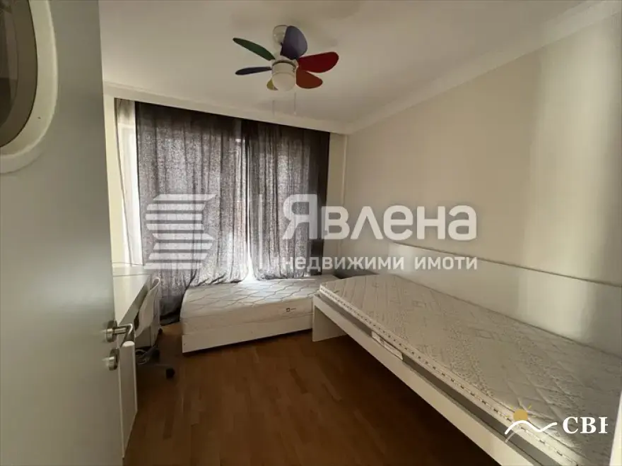 Apartment, 3-room, 104 m², in Varna. Photo 5 of 8. Varna, Black Sea, Bulgaria. Cheap Beach Holiday.