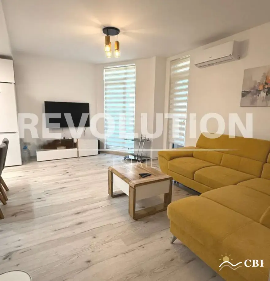 Apartment, 3-room, 100 m², in Varna. Photo 3 of 9. Varna, Black Sea, Bulgaria. Cheap Beach Holiday.