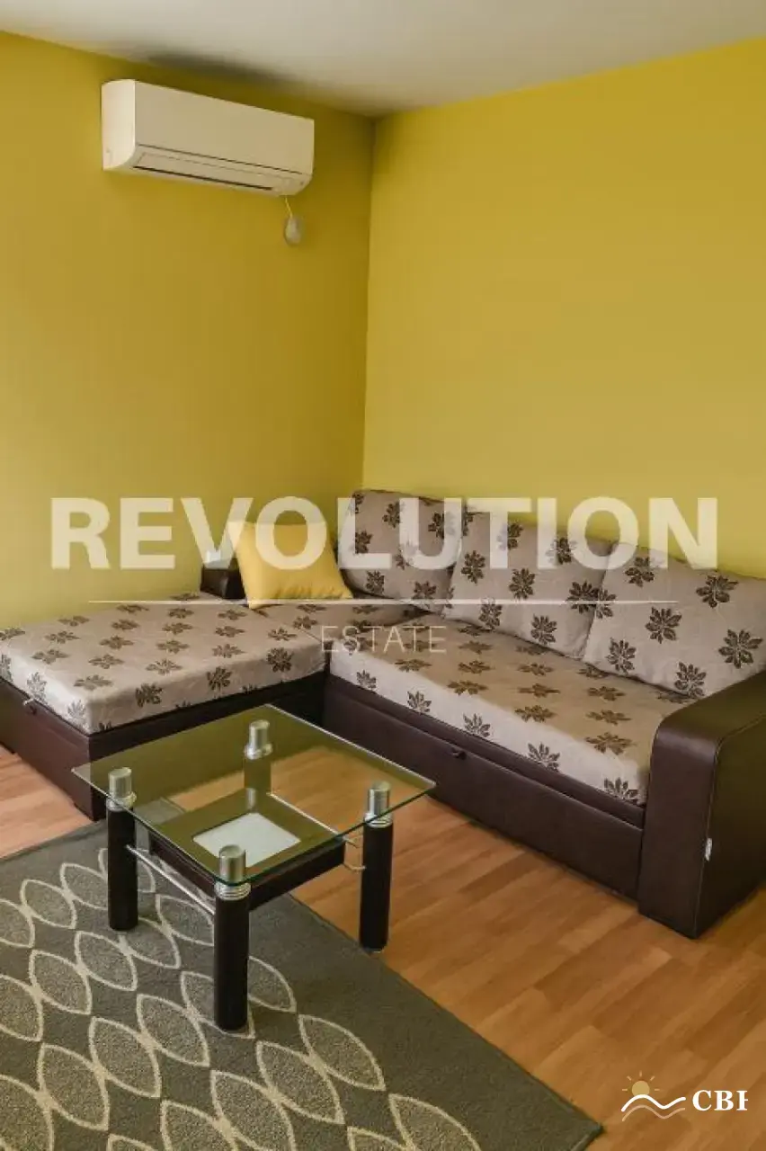 Apartment, 3-room, 110 m², in Varna. Photo 1 of 7. Varna, Black Sea, Bulgaria. Cheap Beach Holiday.