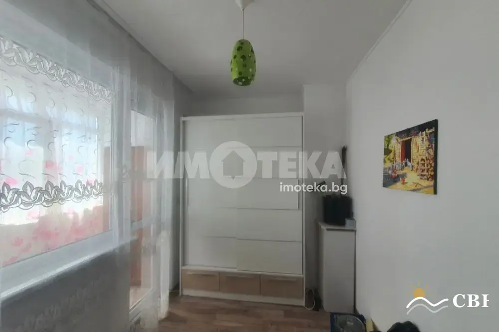 Apartment, 3-room, 60 m², in Varna. Photo 7 of 10. Varna, Black Sea, Bulgaria. Cheap Beach Holiday.