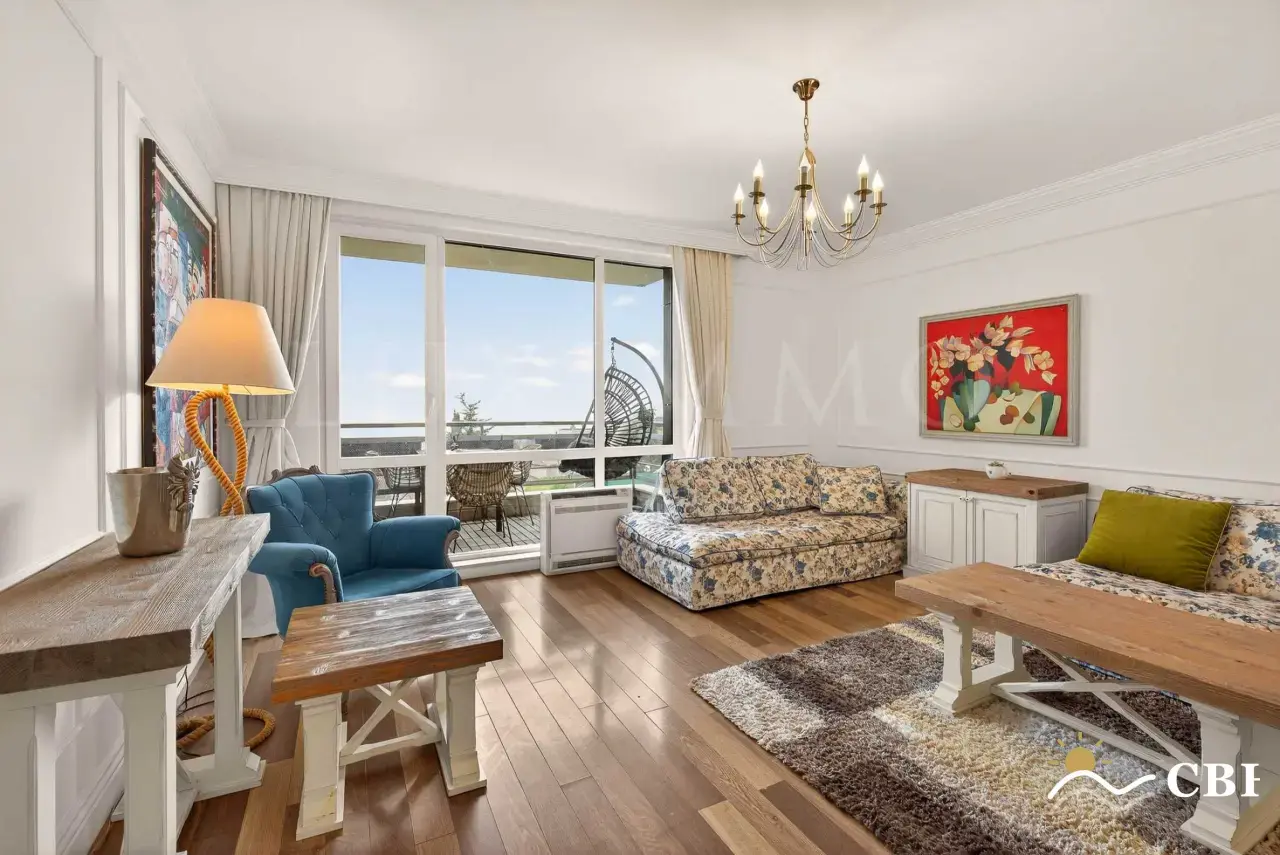 Apartment, 3-room, 116 m², in Varna. Photo 9 of 16. Varna, Black Sea, Bulgaria. Cheap Beach Holiday.