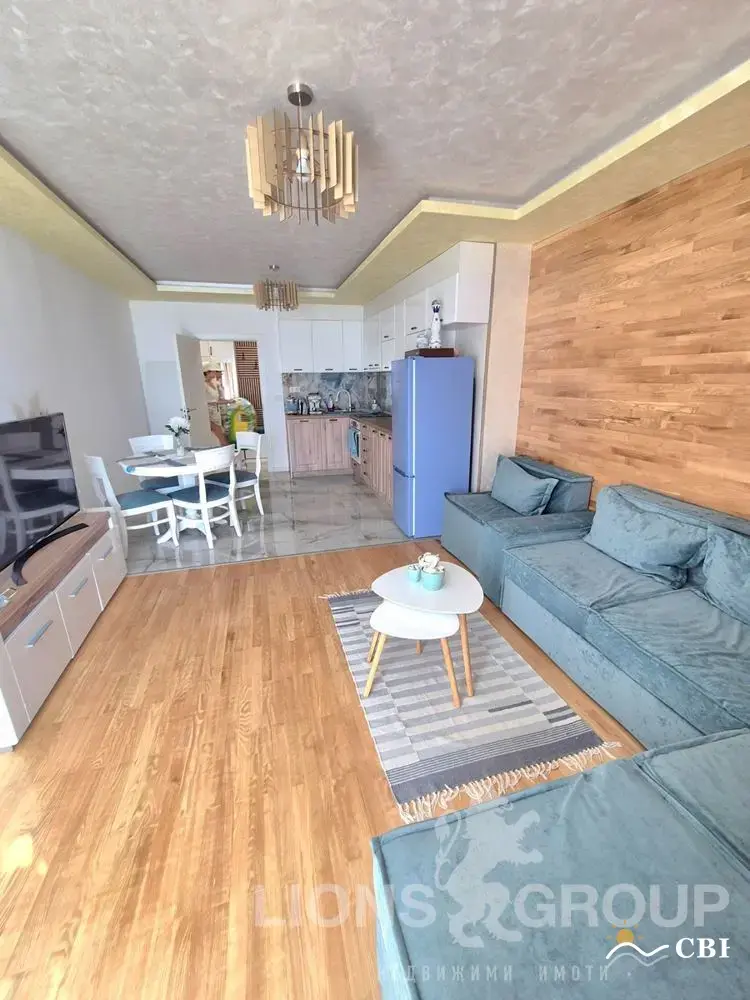 Apartment, 2-room, 75 m², in St. St. Konstantin and Elena. Photo 2 of 15. St. St. Konstantin and Elena, Black Sea, Bulgaria. Cheap Beach Holiday.