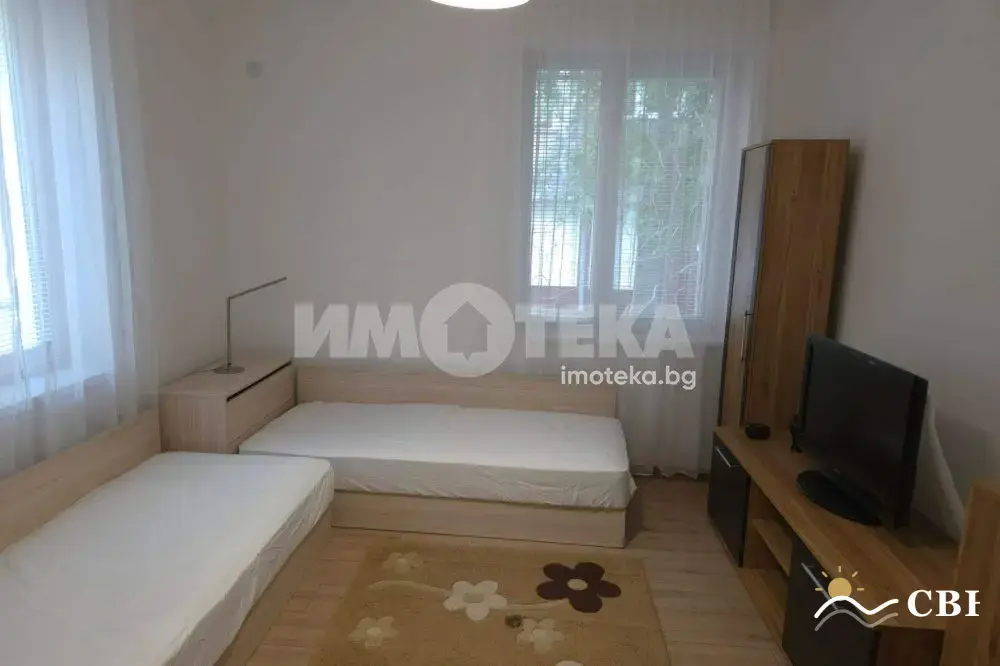Apartment, 3-room, 60 m², in Varna. Photo 6 of 9. Varna, Black Sea, Bulgaria. Cheap Beach Holiday.