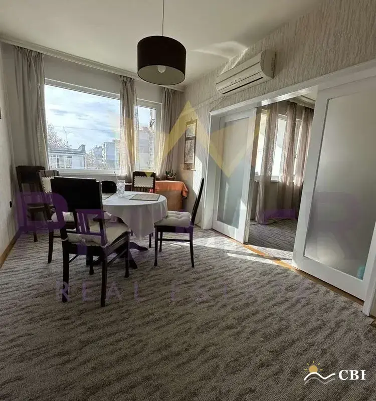 Apartment, 4-room, 100 m², in Varna. Photo 4 of 16. Varna, Black Sea, Bulgaria. Cheap Beach Holiday.