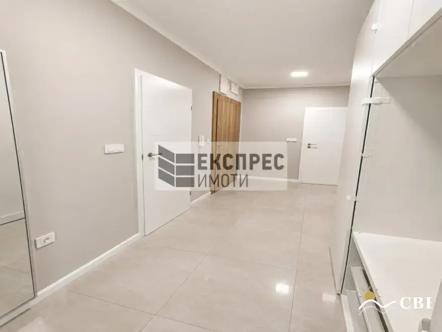 Apartment, 3-room, 130 m², in Varna. Photo 5 of 7. Varna, Black Sea, Bulgaria. Cheap Beach Holiday.