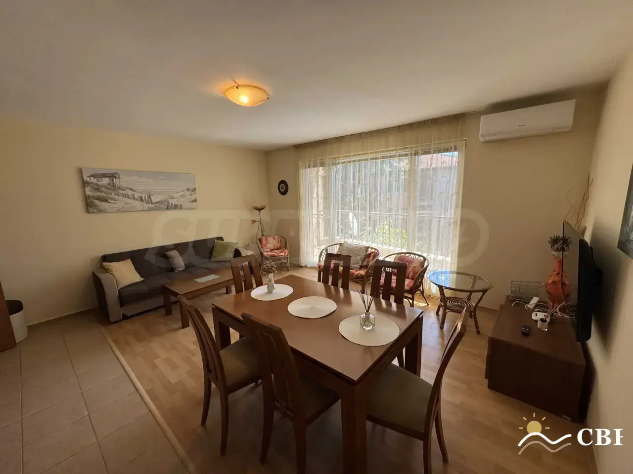 Apartment, 3-room, 95 m², in Golden Sands. Photo 2 of 14. Golden Sands, Black Sea, Bulgaria. Cheap Beach Holiday.