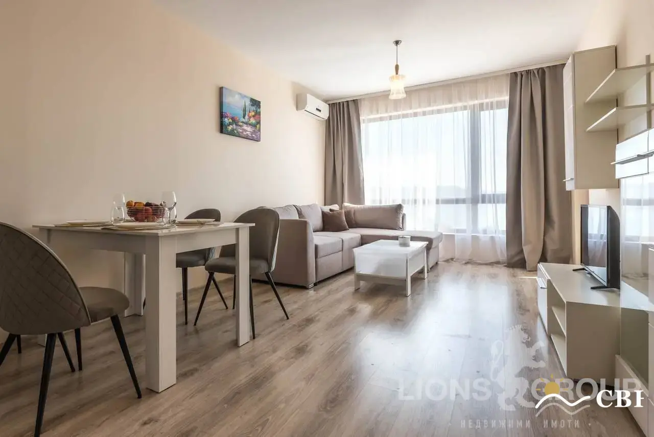 Apartment, 2-room, 73 m², in Varna. Photo 2 of 15. Varna, Black Sea, Bulgaria. Cheap Beach Holiday.