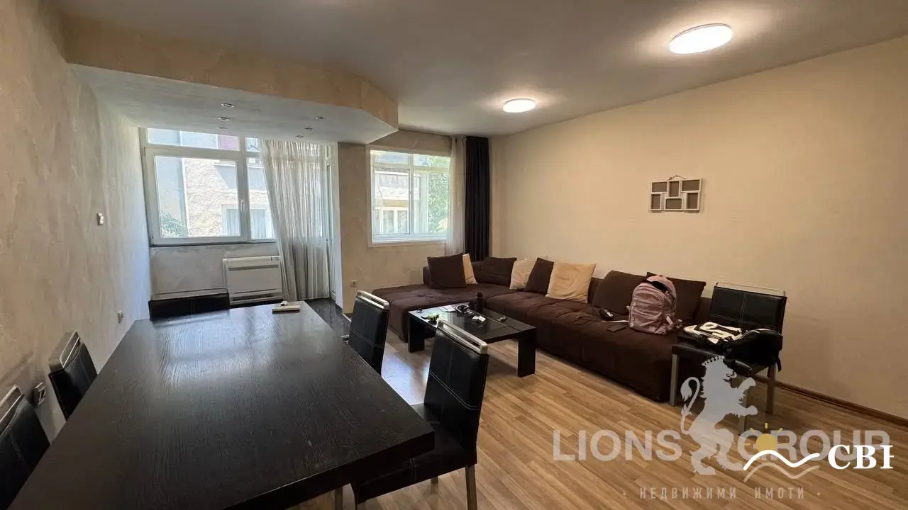 Apartment, 3-room, 170 m², in Varna. Photo 5 of 14. Varna, Black Sea, Bulgaria. Cheap Beach Holiday.