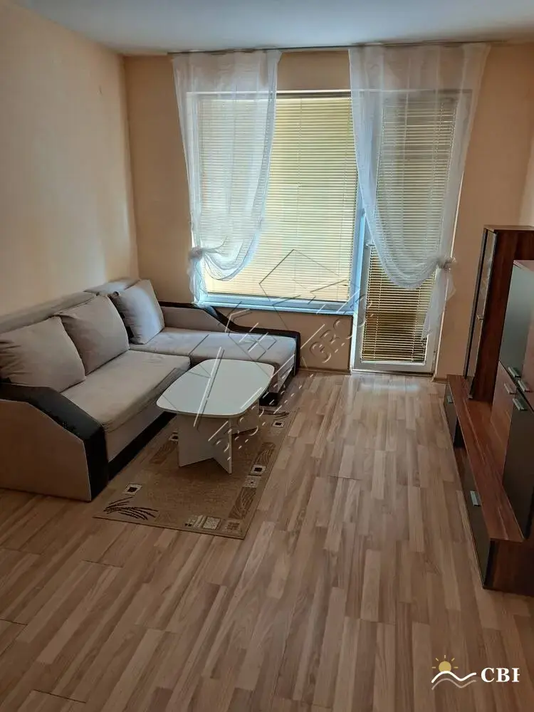 Apartment, 2-room, 63 m², in Burgas. Photo 1 of 7. Burgas, Black Sea, Bulgaria. Cheap Beach Holiday.