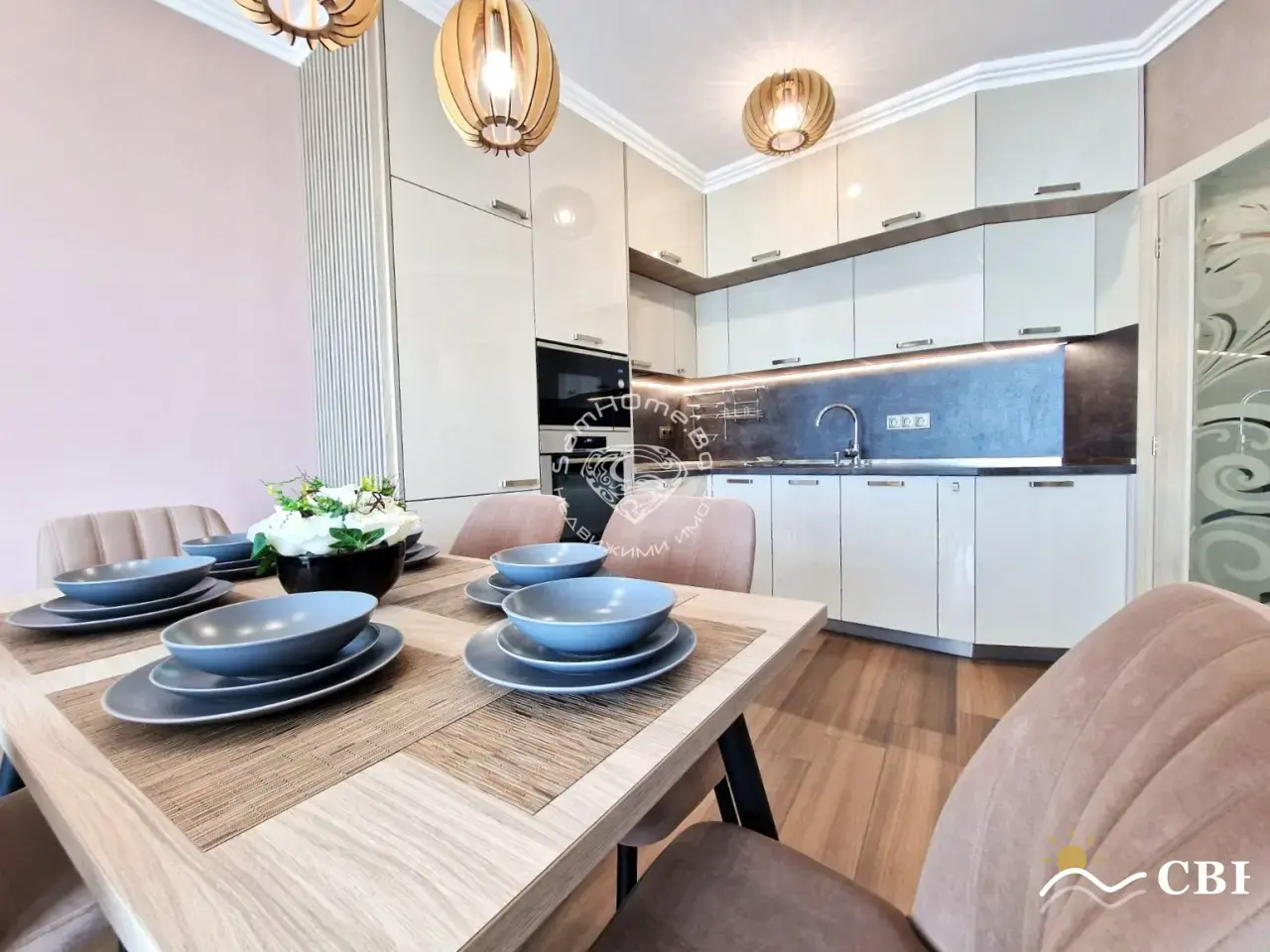 Apartment, 1-room, 70 m², in Varna. Photo 1 of 13. Varna, Black Sea, Bulgaria. Cheap Beach Holiday.