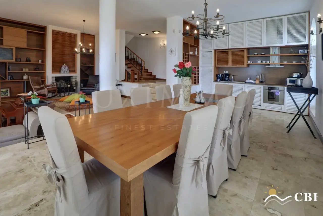 House, 1-room, 360 m², in Balchik. Photo 4 of 16. Balchik, Black Sea, Bulgaria. Cheap Beach Holiday.