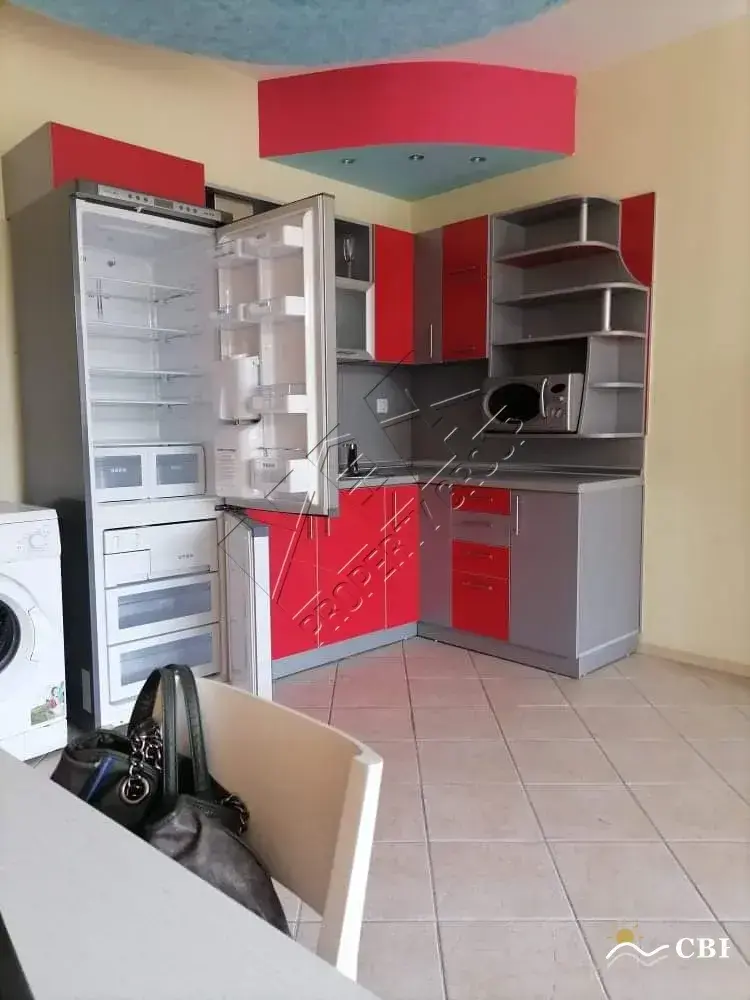 Apartment, 2-room, 100 m², in Sunny Beach. Photo 4 of 8. Sunny Beach, Black Sea, Bulgaria. Cheap Beach Holiday.