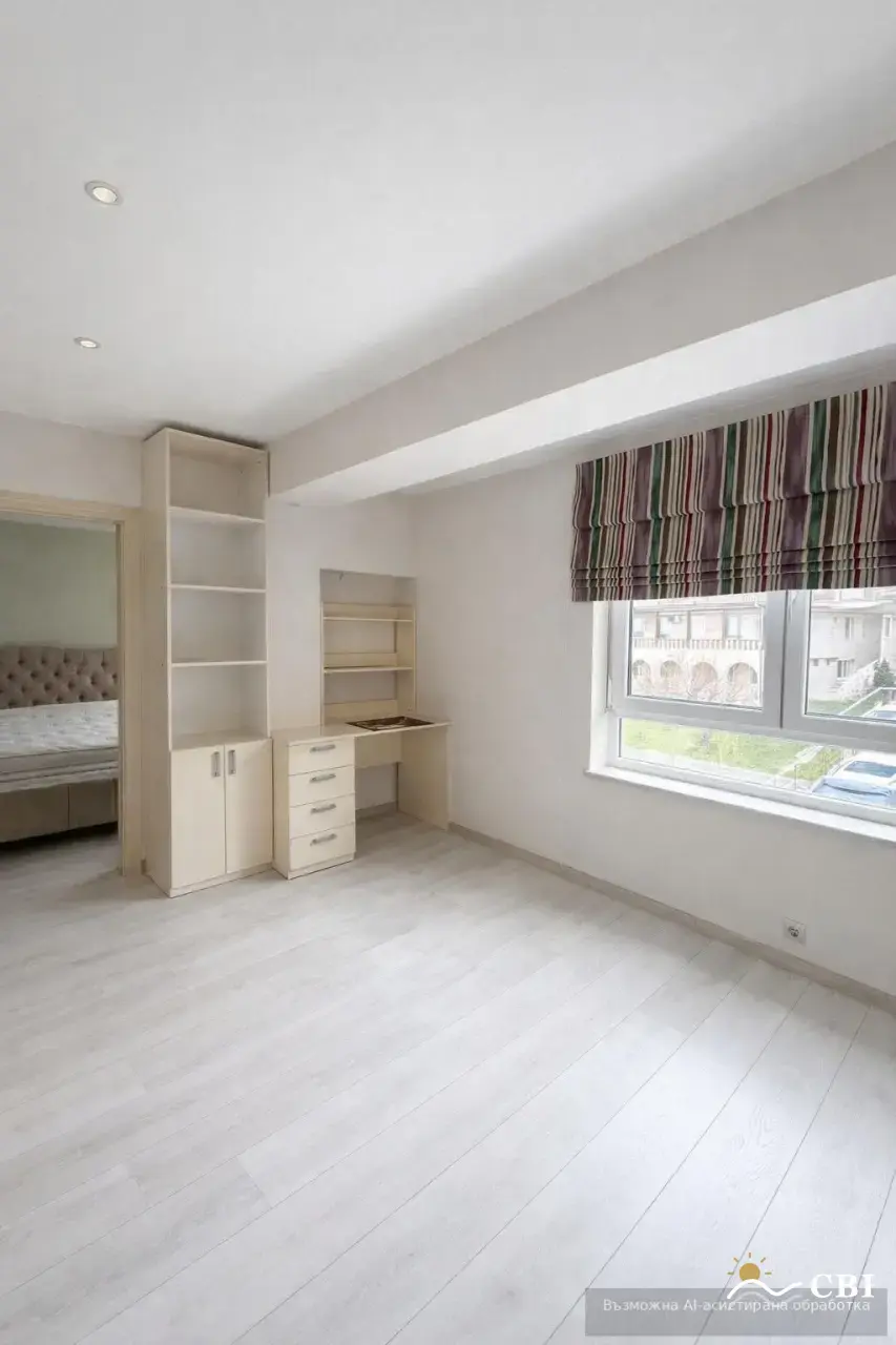 Apartment, 3-room, 105 m², in Varna. Photo 5 of 8. Varna, Black Sea, Bulgaria. Cheap Beach Holiday.