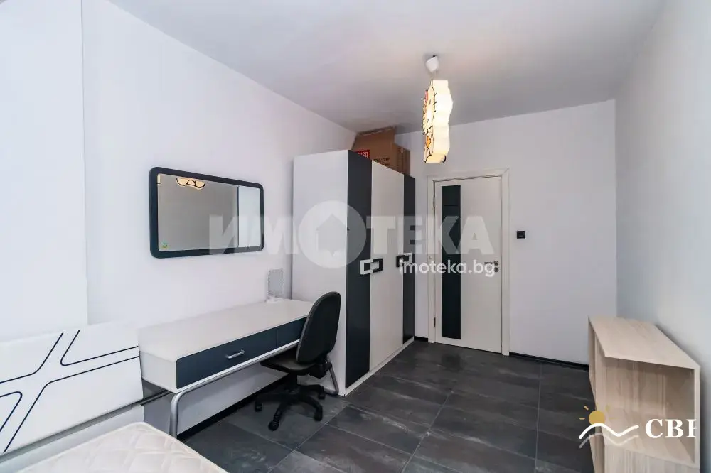 Apartment, 3-room, 80 m², in Varna. Photo 7 of 11. Varna, Black Sea, Bulgaria. Cheap Beach Holiday.