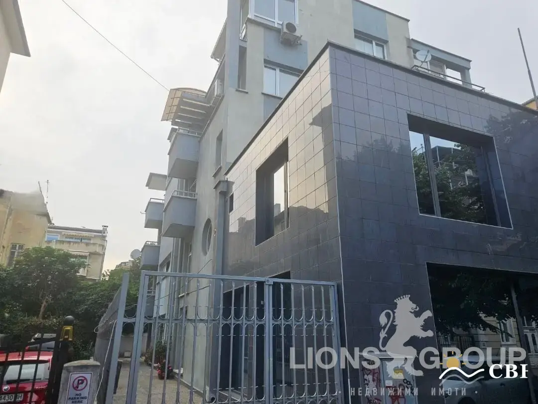 Apartment, 3-room, 100 m², in Varna. Photo 8 of 10. Varna, Black Sea, Bulgaria. Cheap Beach Holiday.