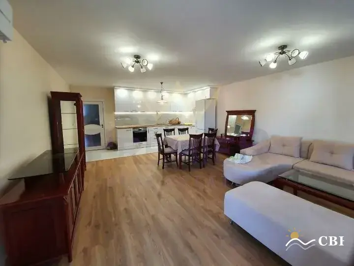 Apartment, 3-room, 160 m², in Varna. Photo 2 of 16. Varna, Black Sea, Bulgaria. Cheap Beach Holiday.