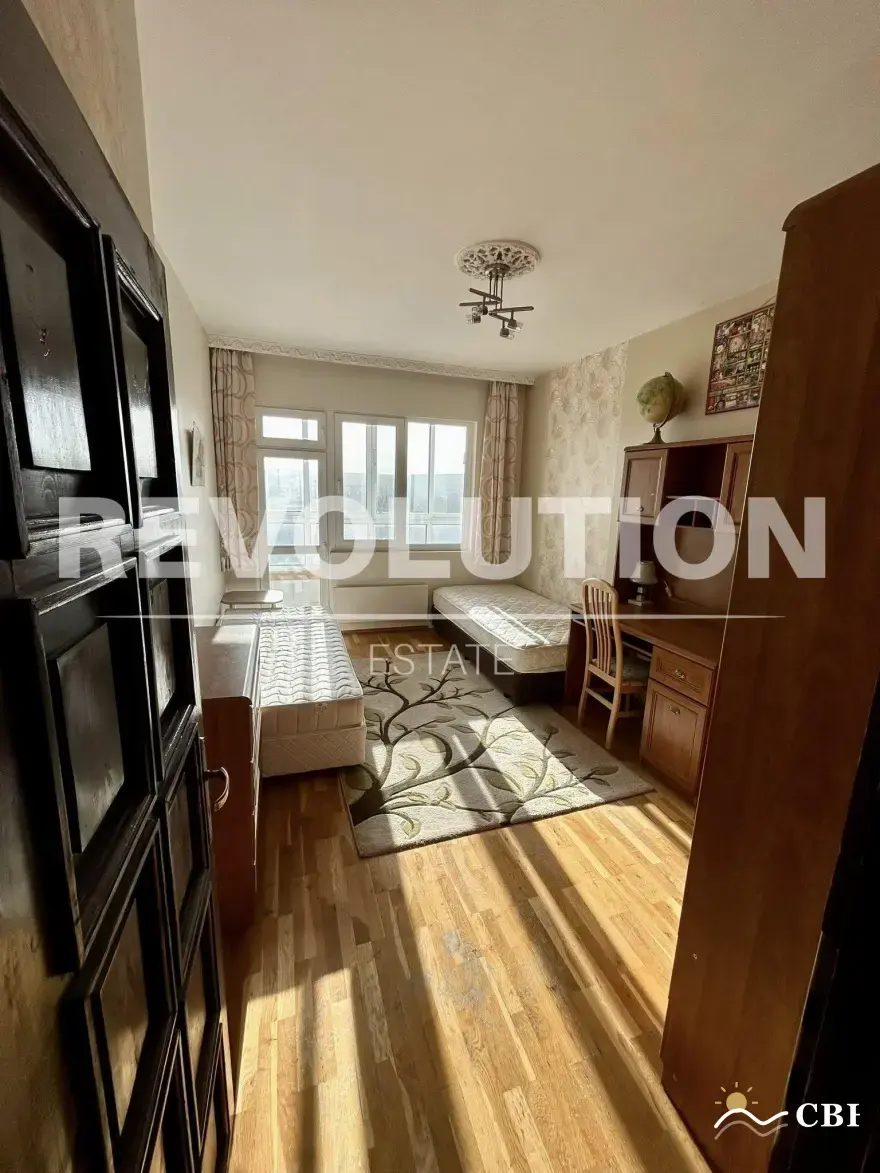 Apartment, 4-room, 105 m², in Varna. Photo 6 of 7. Varna, Black Sea, Bulgaria. Cheap Beach Holiday.