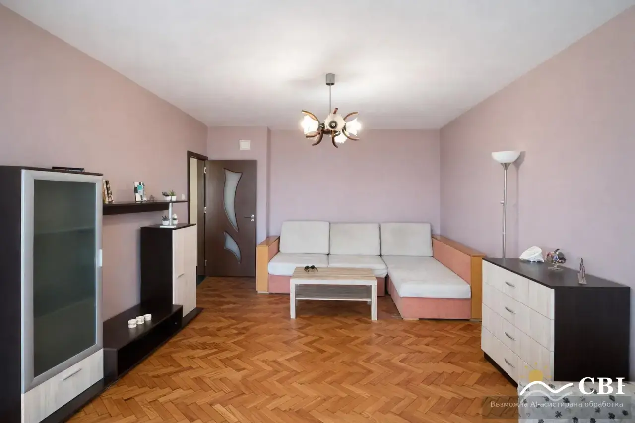 Apartment, 2-room, 73 m², in Varna. Photo 1 of 9. Varna, Black Sea, Bulgaria. Cheap Beach Holiday.