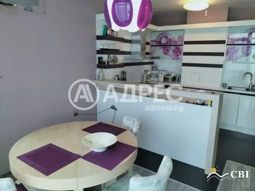 Apartment, 1-room, 250 m², in Burgas. Photo 7 of 15. Burgas, Black Sea, Bulgaria. Cheap Beach Holiday.