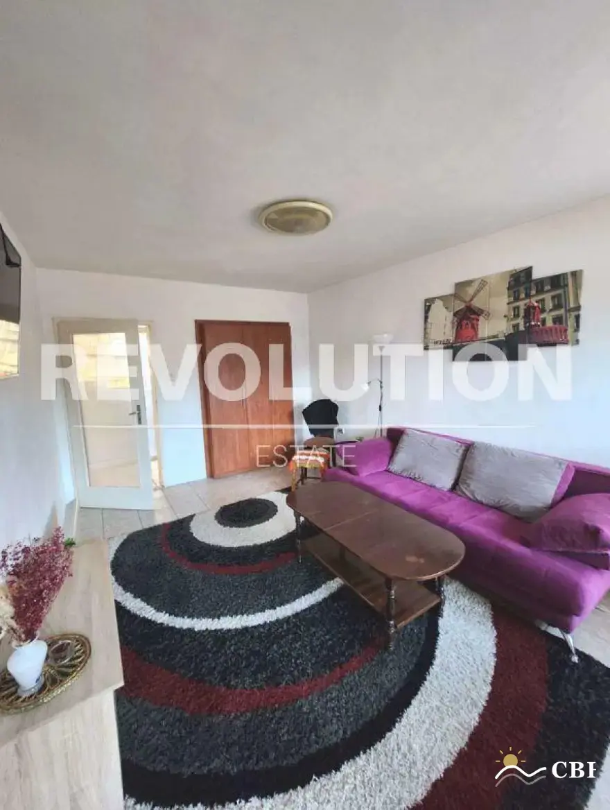 Apartment, 3-room, 78 m², in Varna. Photo 1 of 8. Varna, Black Sea, Bulgaria. Cheap Beach Holiday.