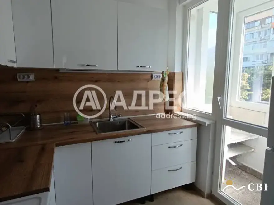Apartment, 3-room, 82 m², in Varna. Photo 2 of 16. Varna, Black Sea, Bulgaria. Cheap Beach Holiday.