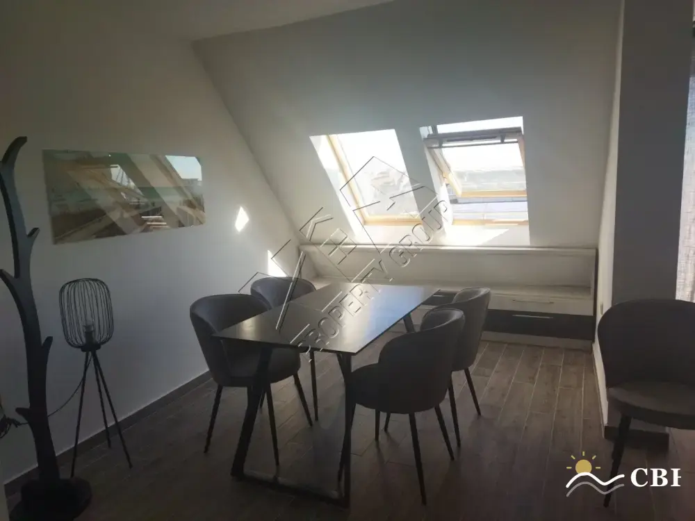 Apartment, 3-room, 91 m², in Burgas. Photo 3 of 16. Burgas, Black Sea, Bulgaria. Cheap Beach Holiday.