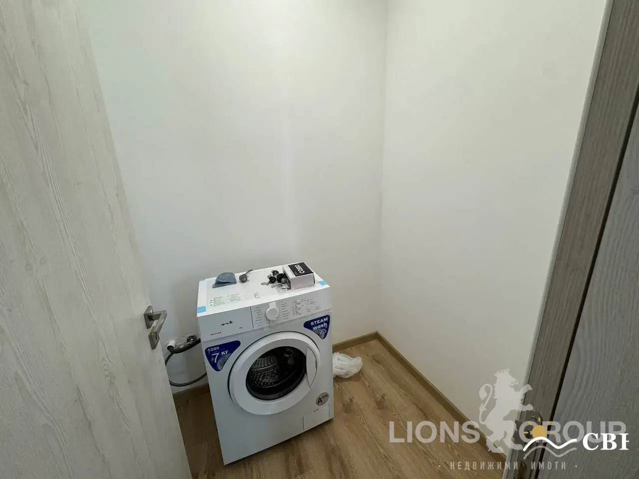 Apartment, 3-room, 86 m², in Varna. Photo 8 of 11. Varna, Black Sea, Bulgaria. Cheap Beach Holiday.