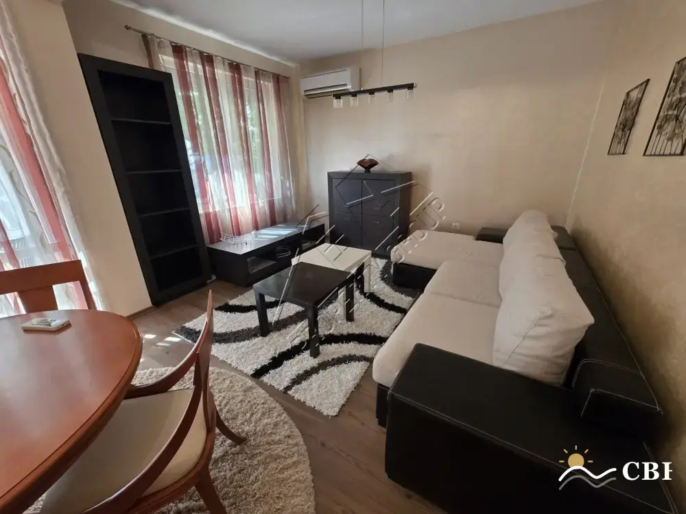 Apartment, 1-room, 81 m², in Pomorie. Photo 4 of 11. Pomorie, Black Sea, Bulgaria. Cheap Beach Holiday.