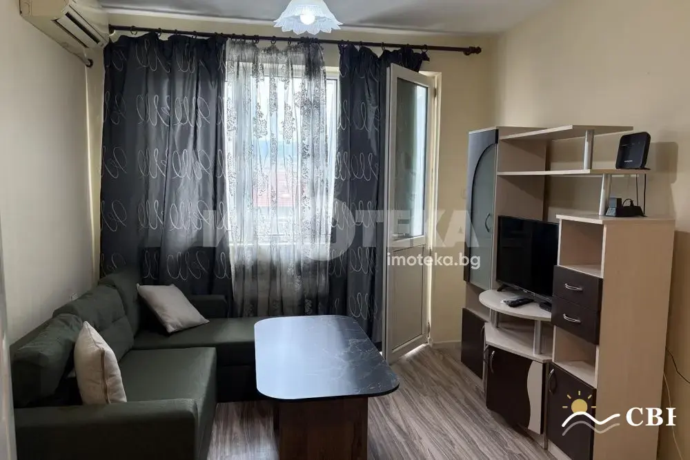 Apartment, 2-room, 50 m², in Varna. Photo 1 of 5. Varna, Black Sea, Bulgaria. Cheap Beach Holiday.