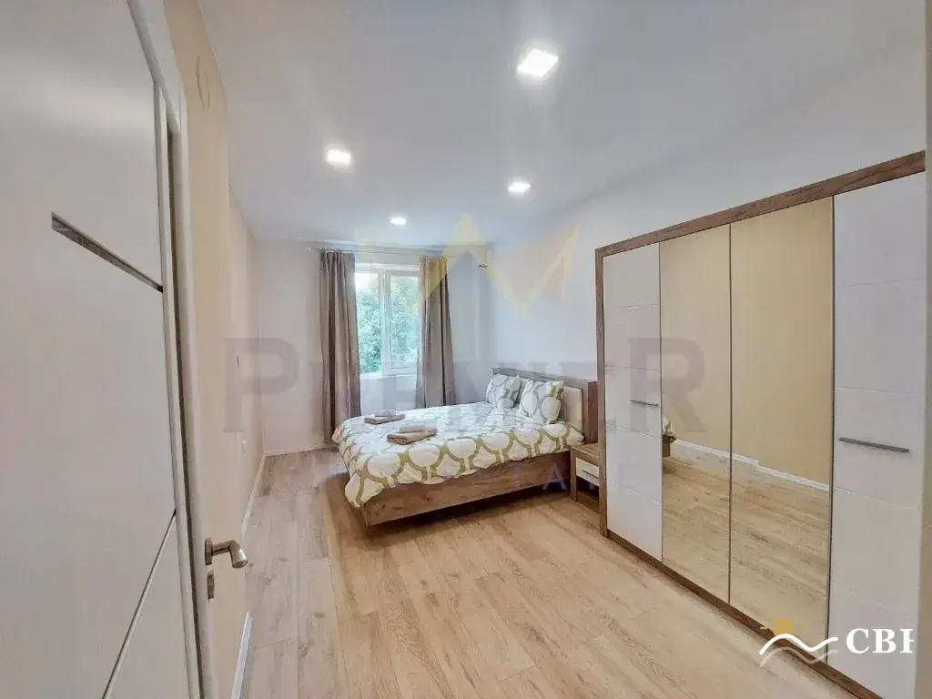Apartment, 3-room, 91 m², in Varna. Photo 7 of 10. Varna, Black Sea, Bulgaria. Cheap Beach Holiday.