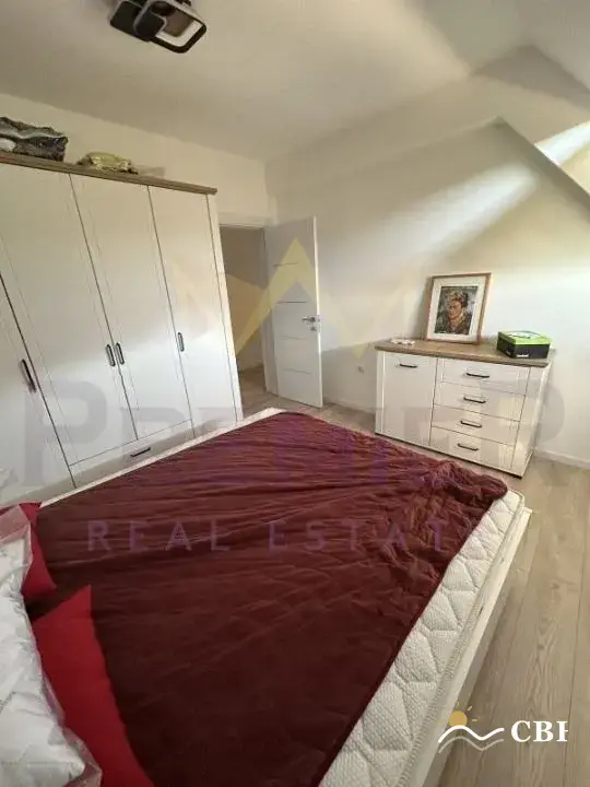 Apartment, 3-room, 115 m², in Izgrev. Photo 5 of 16. Izgrev, Black Sea, Bulgaria. Cheap Beach Holiday.