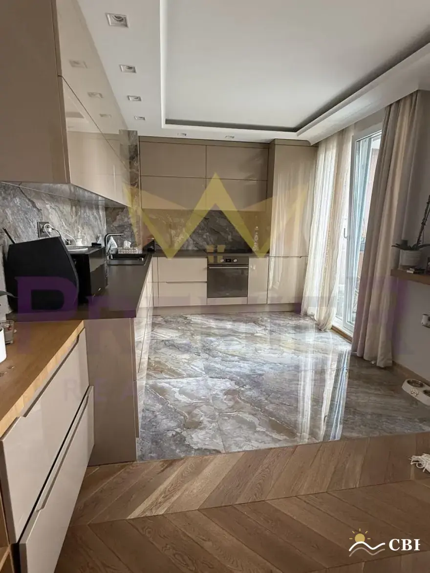 Apartment, 3-room, 116 m², in Varna. Photo 2 of 16. Varna, Black Sea, Bulgaria. Cheap Beach Holiday.