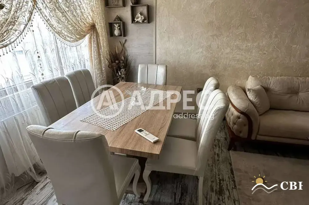 Apartment, 2-room, 70 m², in Burgas. Photo 4 of 10. Burgas, Black Sea, Bulgaria. Cheap Beach Holiday.