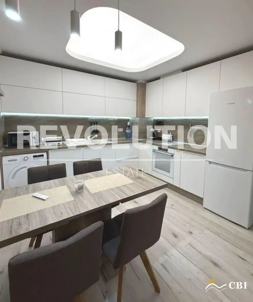 Apartment, 3-room, 100 m², in Varna. Photo 1 of 9. Varna, Black Sea, Bulgaria. Cheap Beach Holiday.