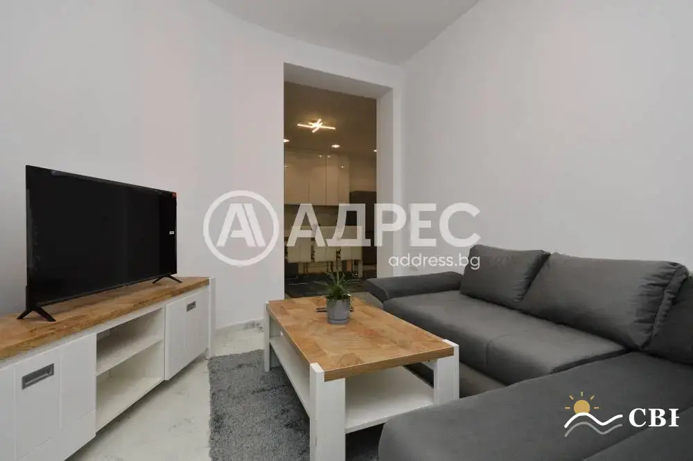 Apartment, 3-room, 160 m², in Burgas. Photo 9 of 15. Burgas, Black Sea, Bulgaria. Cheap Beach Holiday.