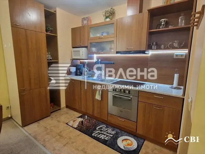 Apartment, 1-room, 80 m², in Golden Sands. Photo 1 of 9. Golden Sands, Black Sea, Bulgaria. Cheap Beach Holiday.
