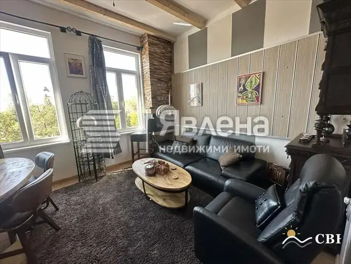 Apartment, 1-room, 44 m², in Burgas. Photo 1 of 11. Burgas, Black Sea, Bulgaria. Cheap Beach Holiday.